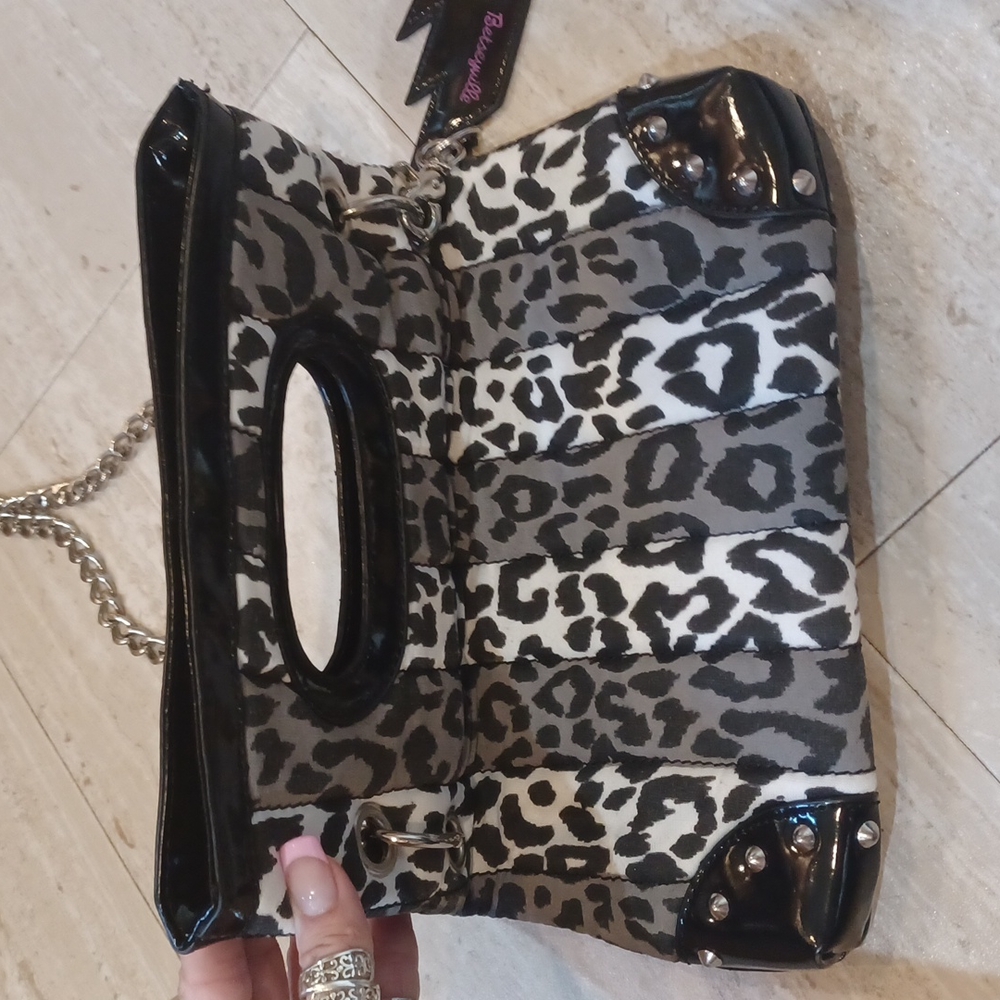 Unique Betsey Johnson Betseyville Quilted Foldover Clutch/Shoulder Bag - Picture 3 of 11